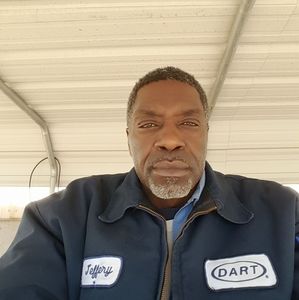 Meet your Posher, Jeffery